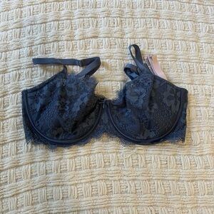 Victorias Secret Bra 32DDD